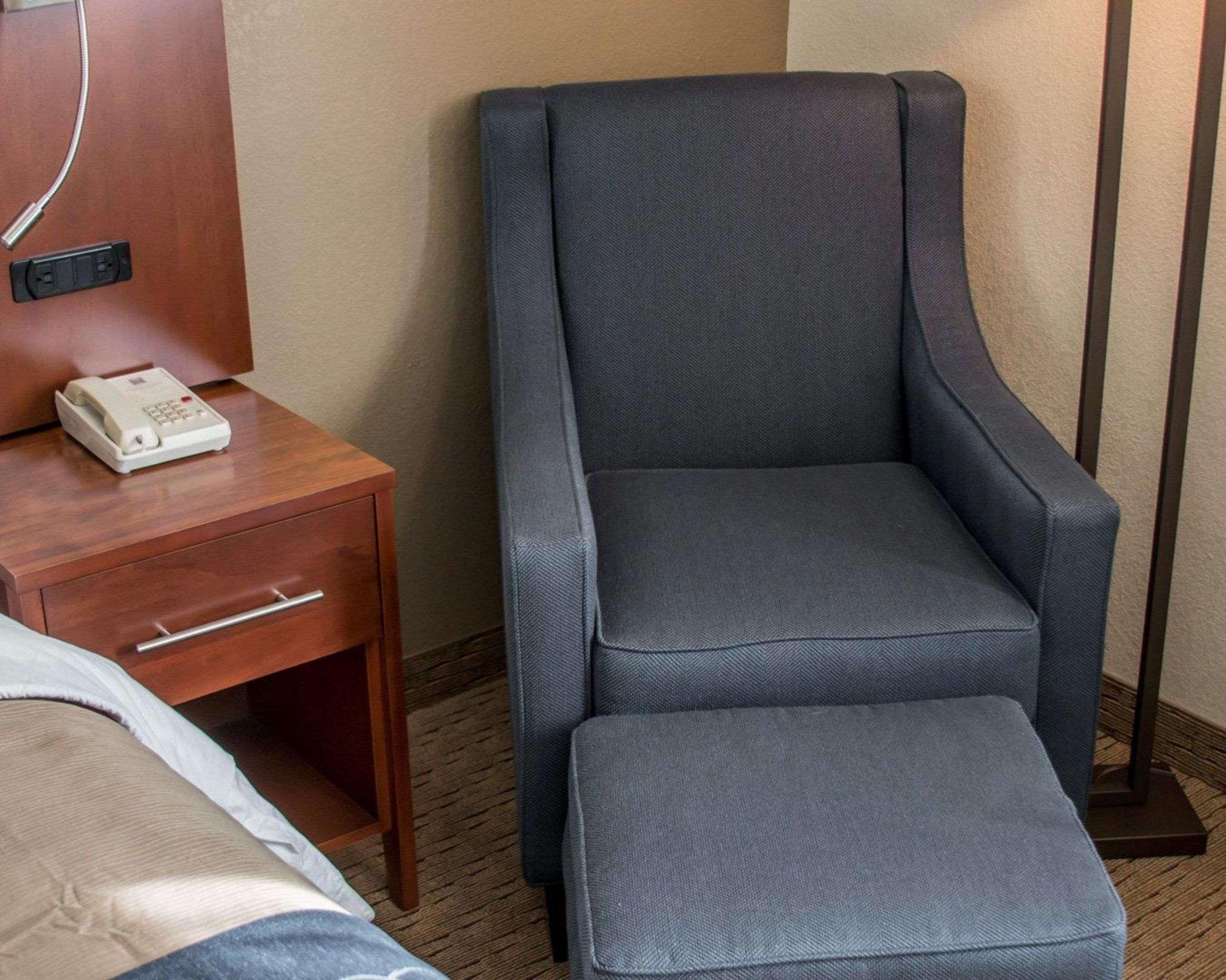 Comfort Inn Warren Extérieur photo